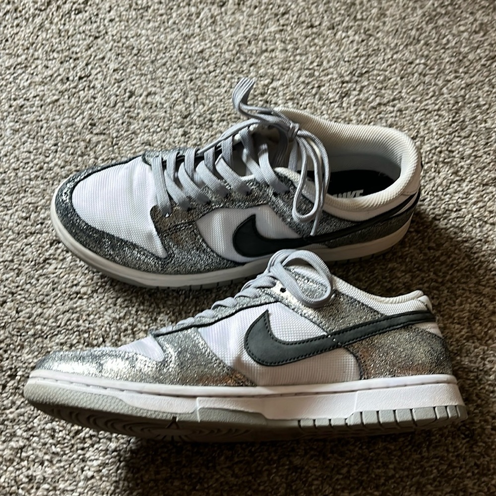 Nike Dunk Low metallic silver 9.5 women/8 men